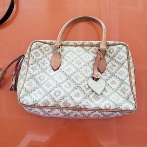 Dooney and bourke purse